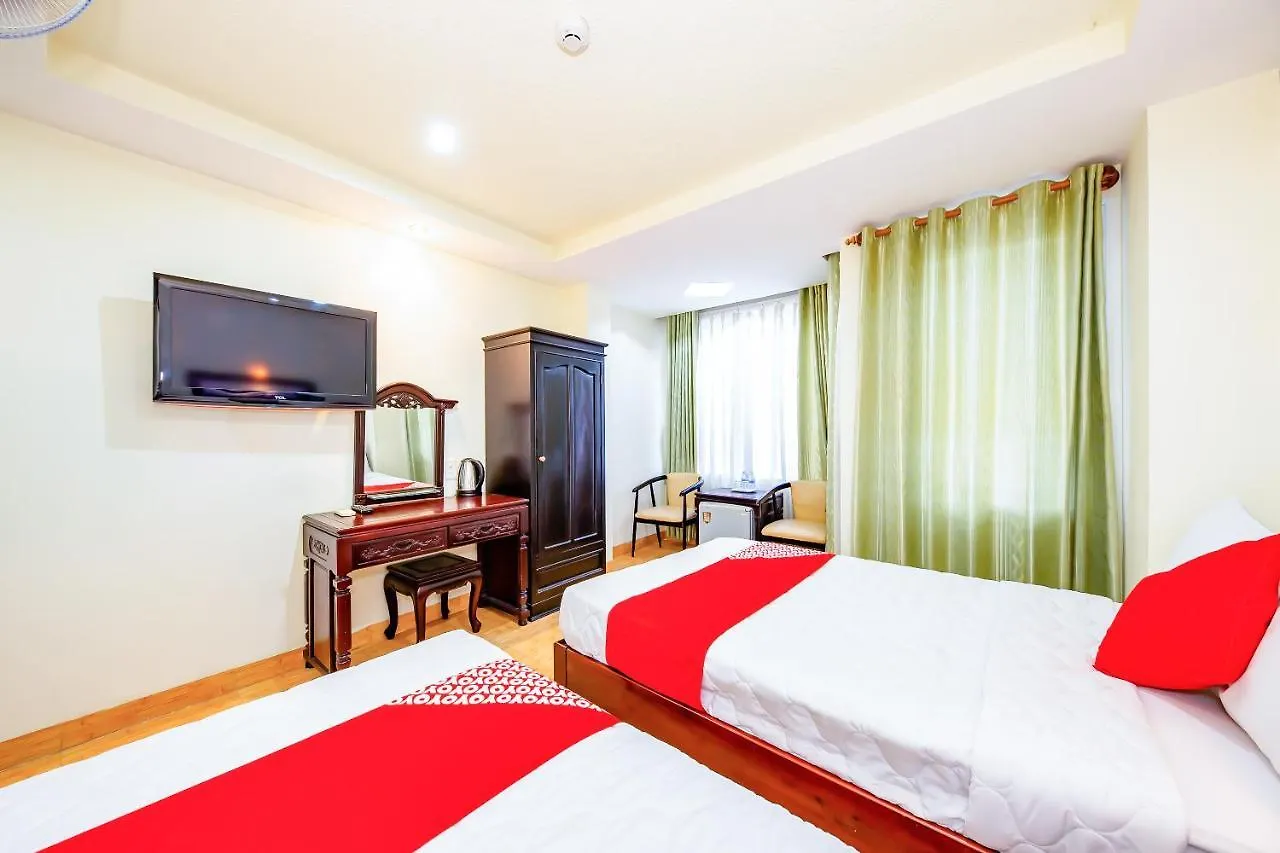 Oyo 243 Eden Hotel Nha Trang