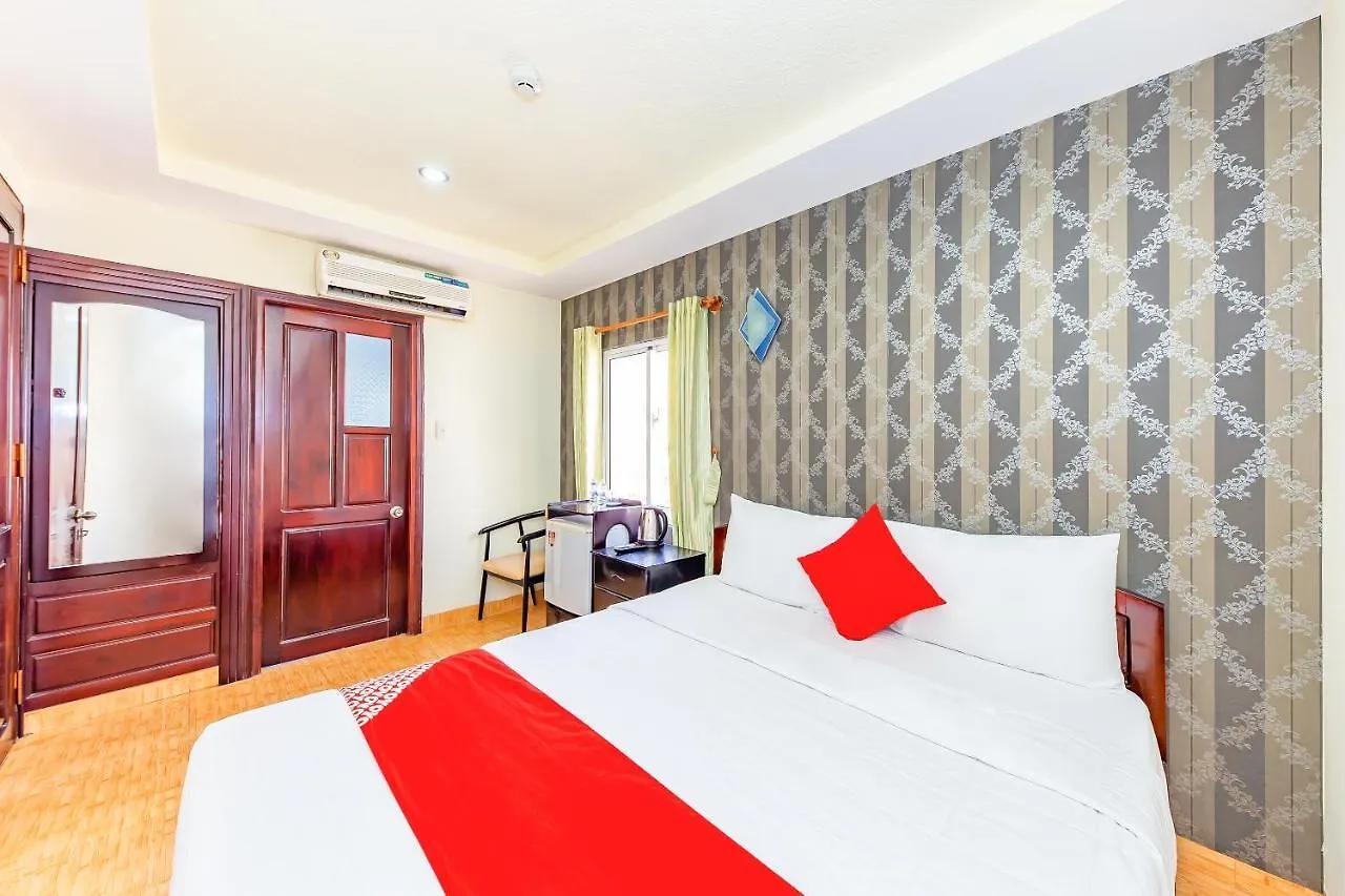 **  Oyo 243 Eden Hotel נה טראנג וייטנאם