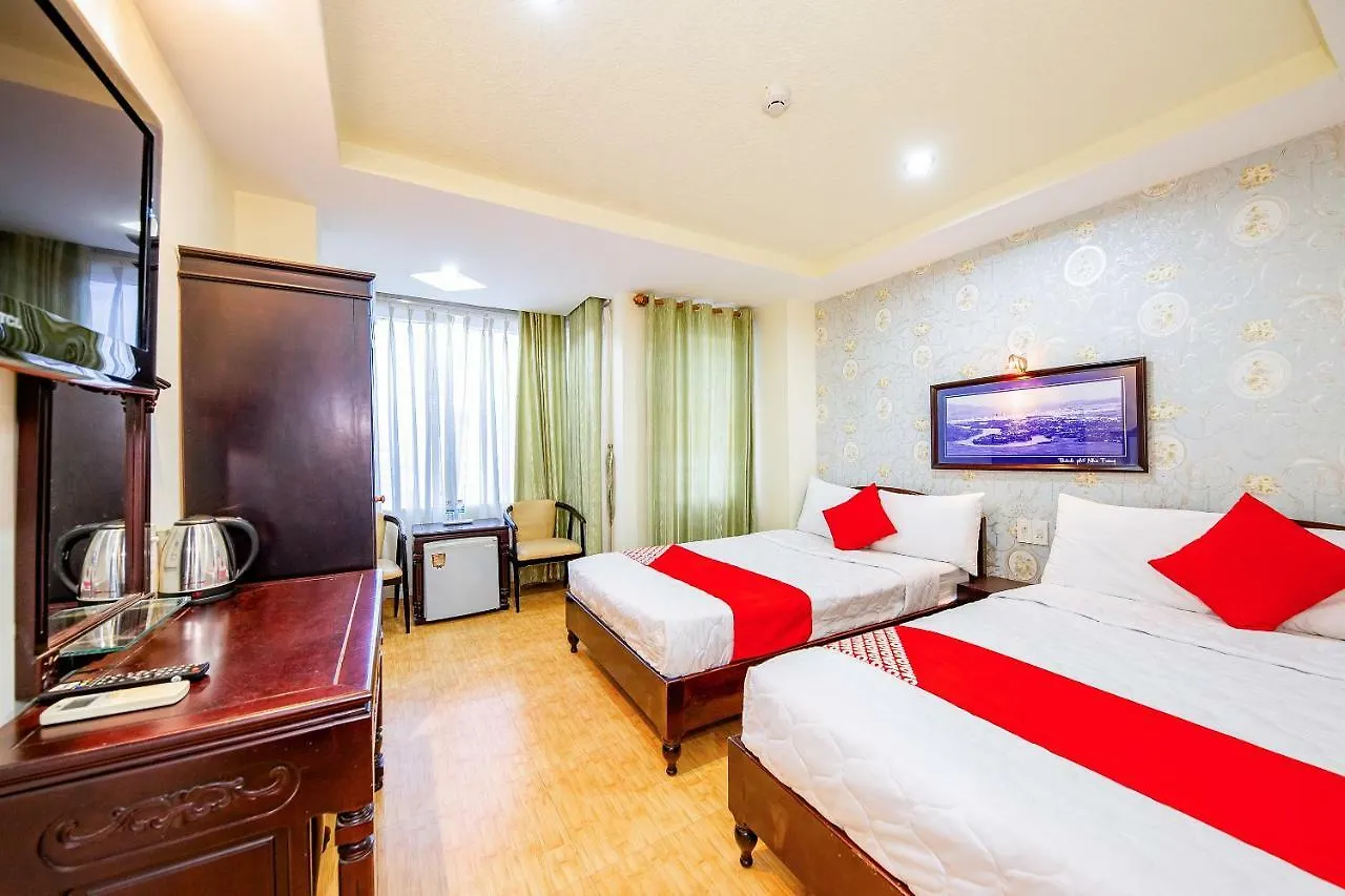 Oyo 243 Eden Hotel Nha Trang