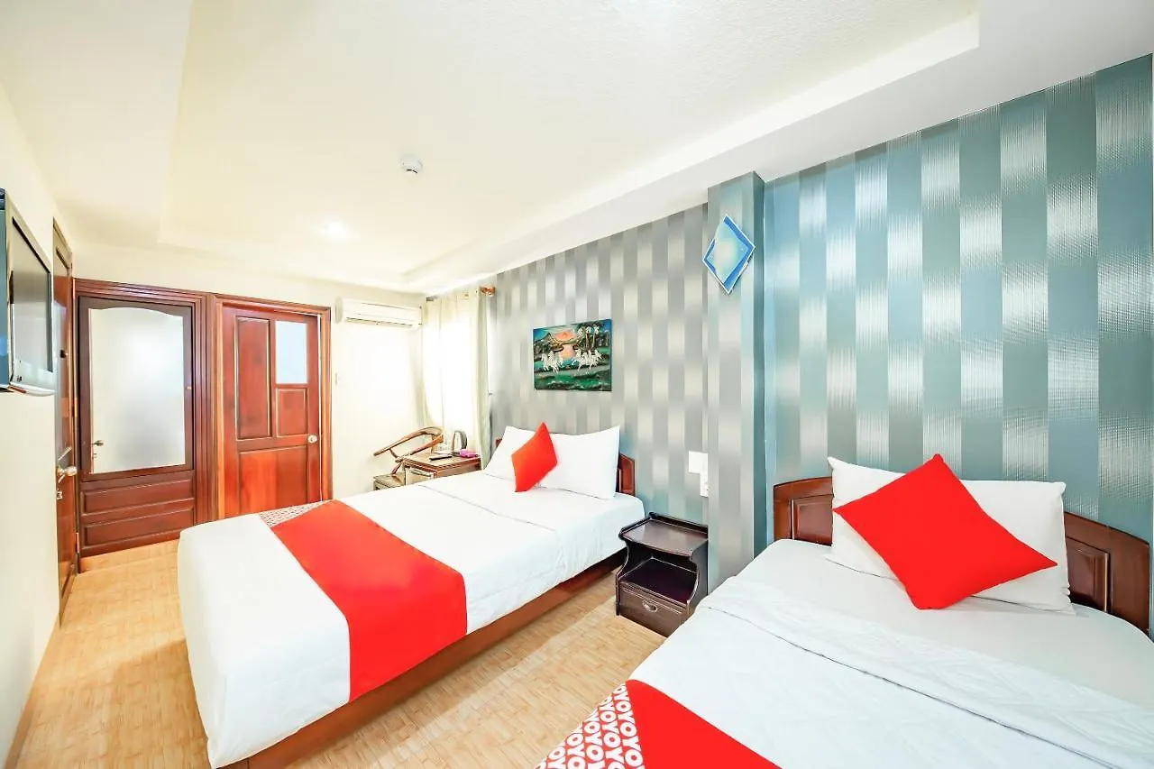 Oyo 243 Eden Hotel Nha Trang