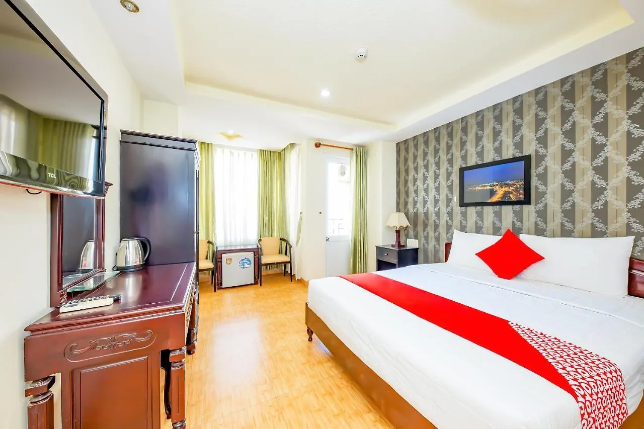 Oyo 243 Eden Hotel Nha Trang